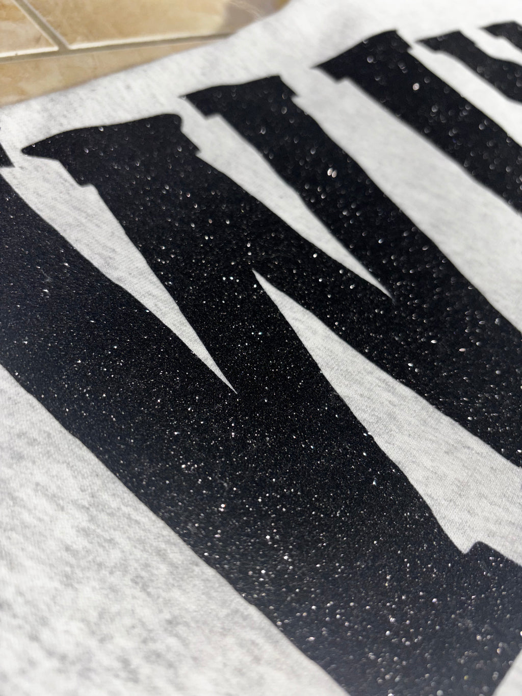 WINNIPEG crewneck - black sparkle